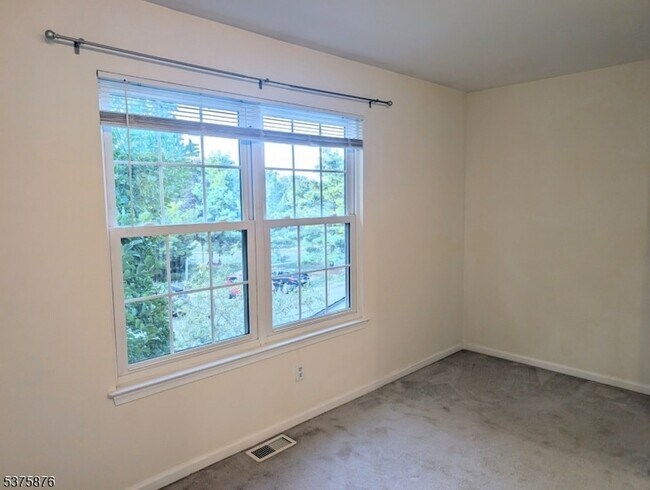 Building Photo - 1503 Cobblestone Ct