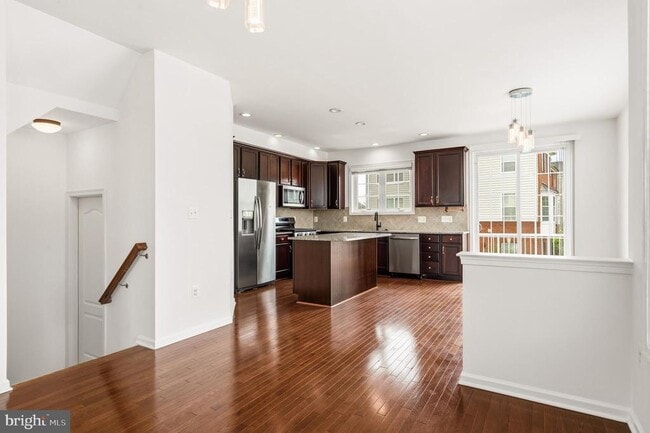 Building Photo - 23167 Flora Mure Dr
