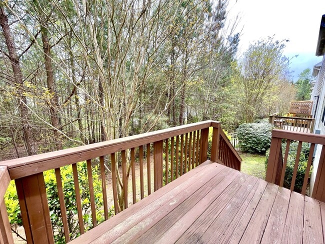 Building Photo - 3 bed, 2.5 bath Nest with Bonus Room in Anderson Creek