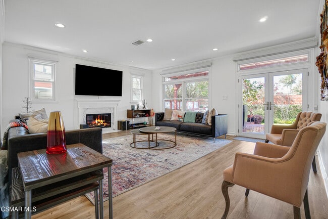 Building Photo - 3783 Stewart Ave