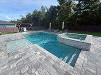 Building Photo - 300 N Shadowwood Dr