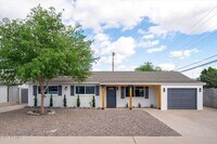 Building Photo - 423 N 73rd Pl