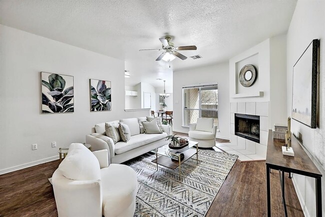 Building Photo - 117 Rosemary Cove