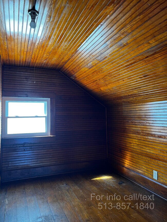 Building Photo - 14 Highland St