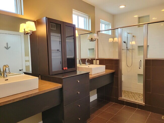 Building Photo - Luxury 12 South Brownstone with Courtyard | Rooftop Deck with Fireplace & Scenic Views | 2-Car Ga...