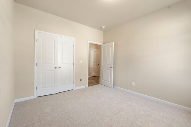 Building Photo - True Ranch Style Living! 2018 Built! 2300+...