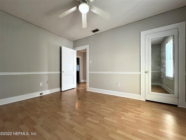 Building Photo - 5324 Fremont St