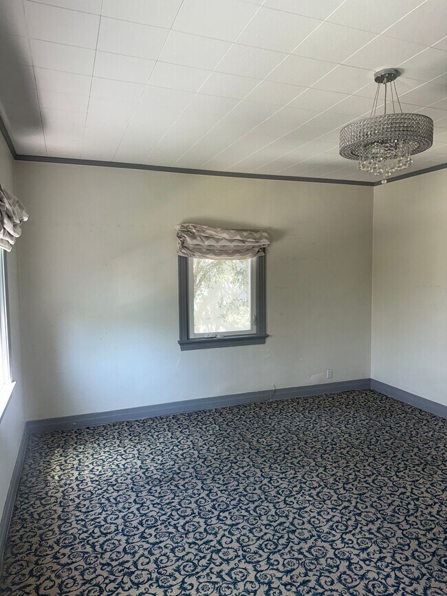 Building Photo - 216 S Orange Dr