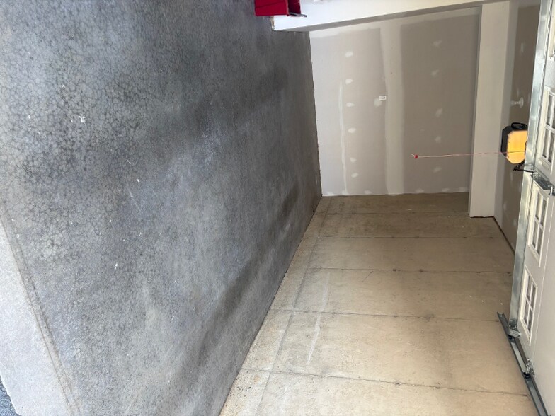 Building Photo - 116 Highpoint Park Dr