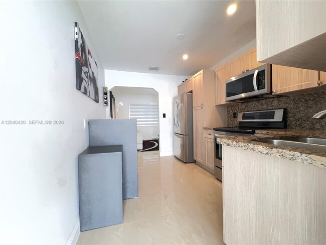 Building Photo - 1250 NW 57th St