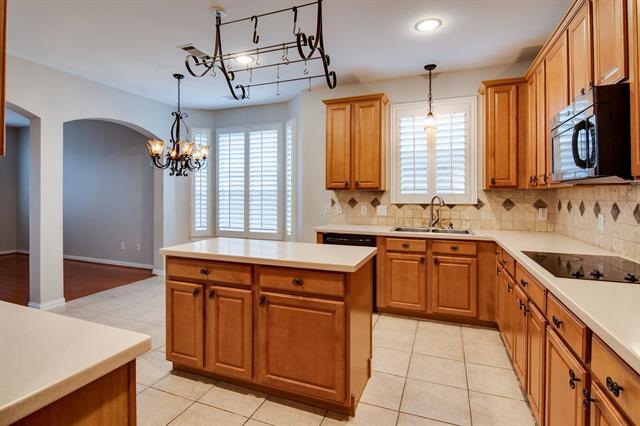 Building Photo - 2212 Bayou Ct
