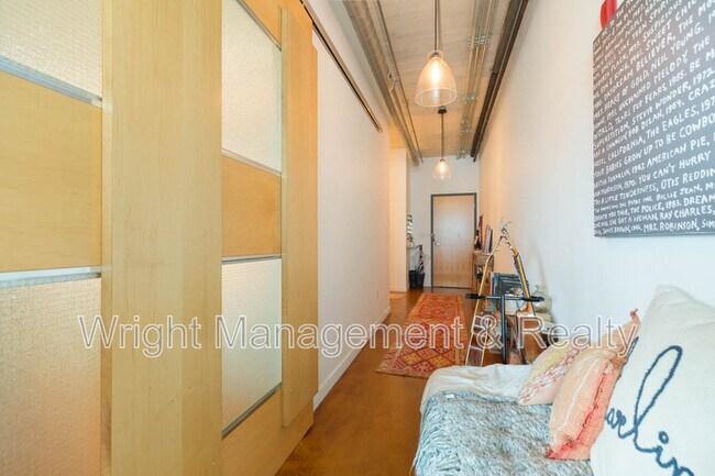 Building Photo - 101 N 12th St
