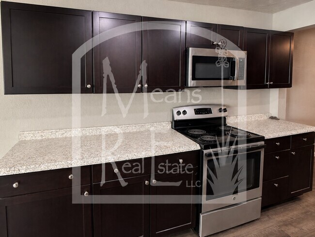 Building Photo - 608 Welshire St