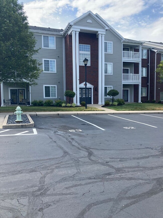 2 Bedroom, 2 Bath Beautiful Condo in Fairborn 2335 Pinnacle Ct