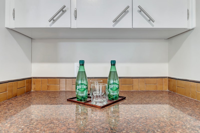 Building Photo - 3720 W Grandview Ave