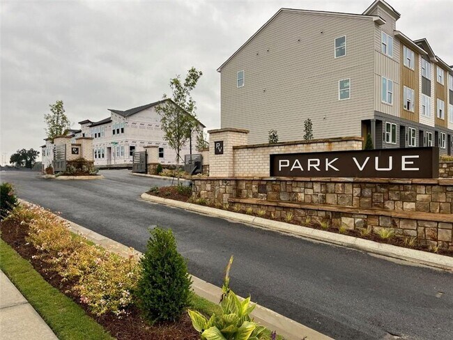 Building Photo - LIKE NEW IN PARK VUE! Townhome located across from Westside Park in Atlanta! MUST SEE!