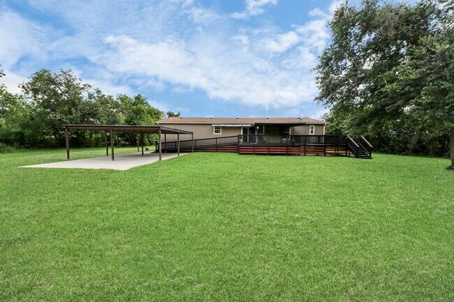 Building Photo - 4000 Mustang Rd