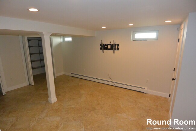 Building Photo - 100 Kimball Rd