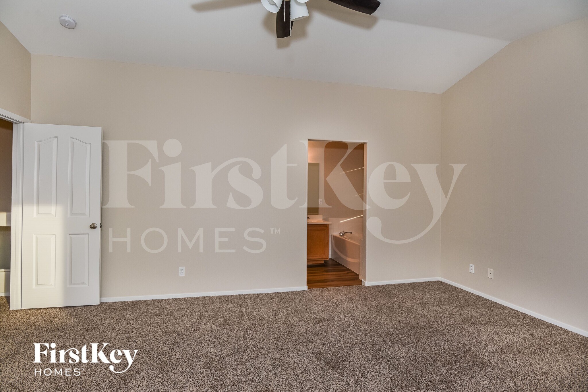 Building Photo - 10211 S Eden Falls Ln