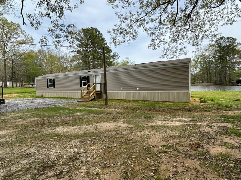 Building Photo - 713 Vandevender Dr