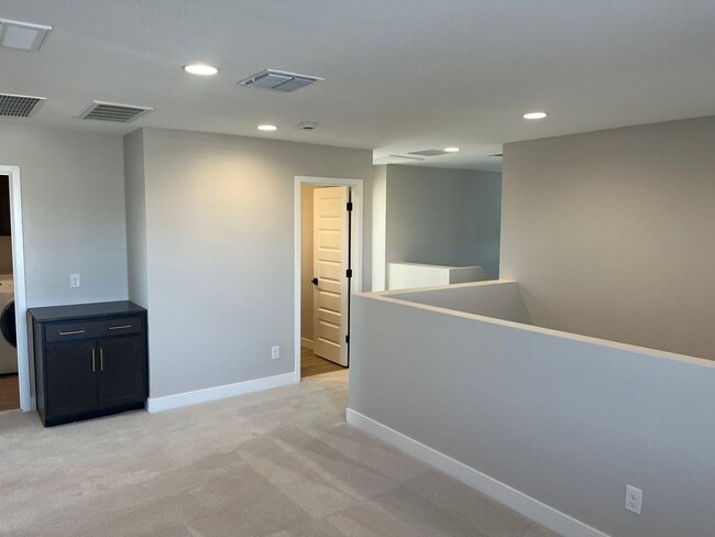 Building Photo - 23914 N 148th Dr