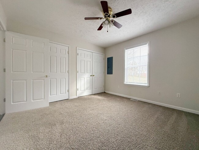 Building Photo - 30 Lexington Ct