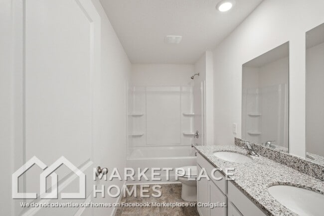 Building Photo - 4033 NE Billie Ln