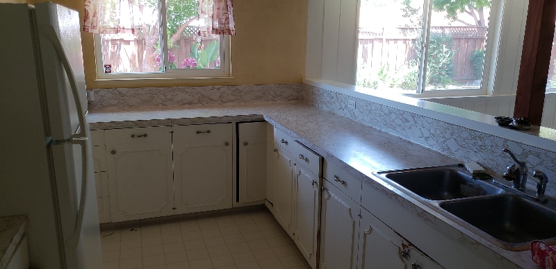 Building Photo - 2136 Dena Dr