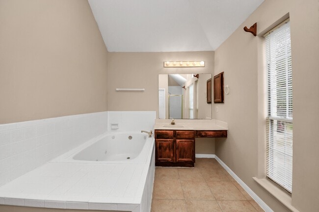 Building Photo - 6227 Paddle Wheel Dr