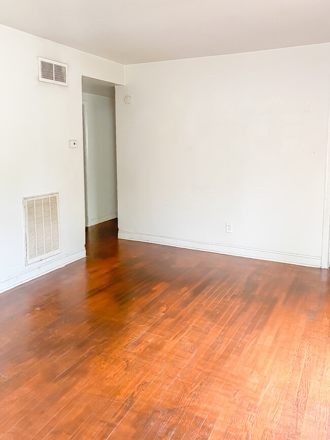 Building Photo - 1416 Minefee St
