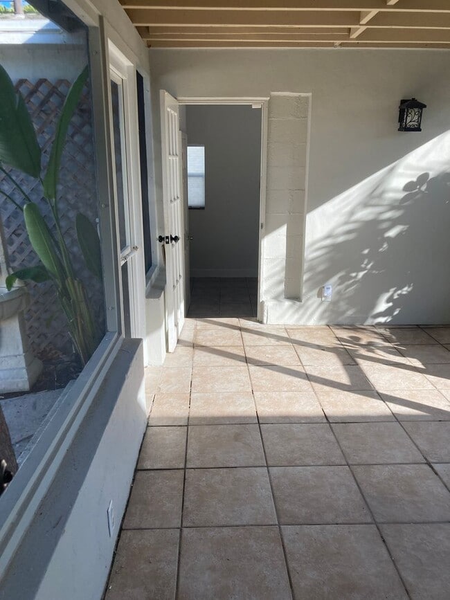 Building Photo - 5101 Spruce Ave