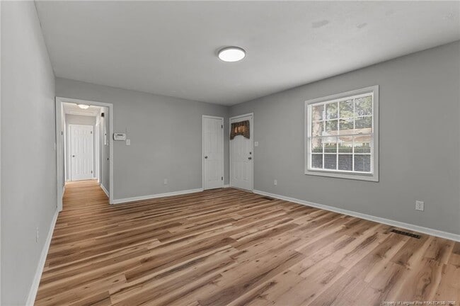 Building Photo - 412 Morley Dr