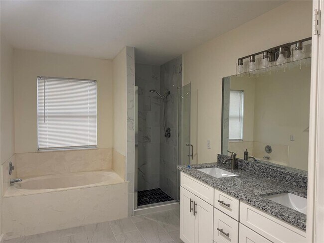 Building Photo - 1514 Clearview Loop