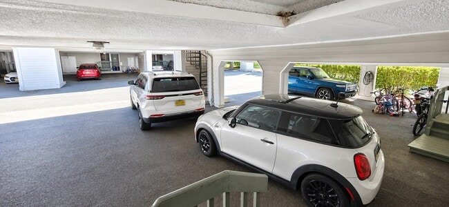 Building Photo - 804 Spinnaker Ct