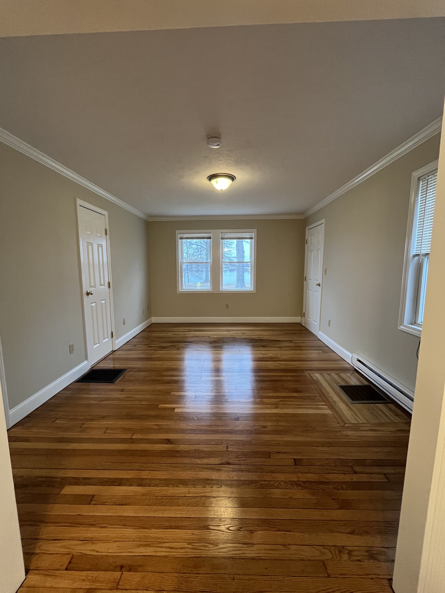 LIVING ROOM - 48 Dee Rd