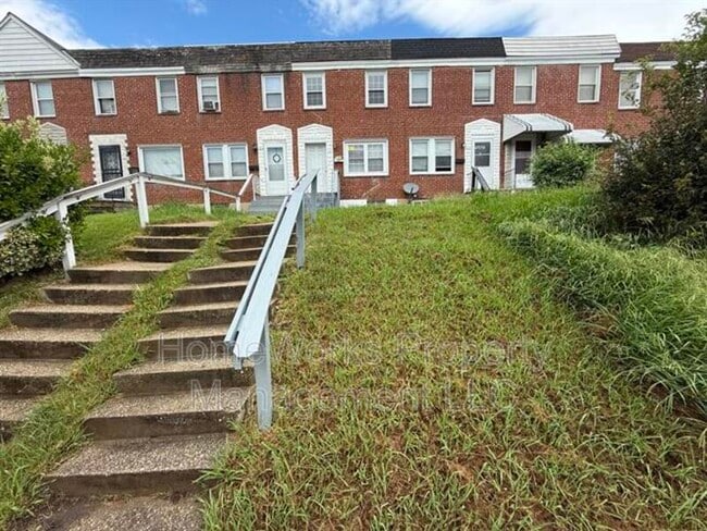 Building Photo - 3844 Elmley Ave