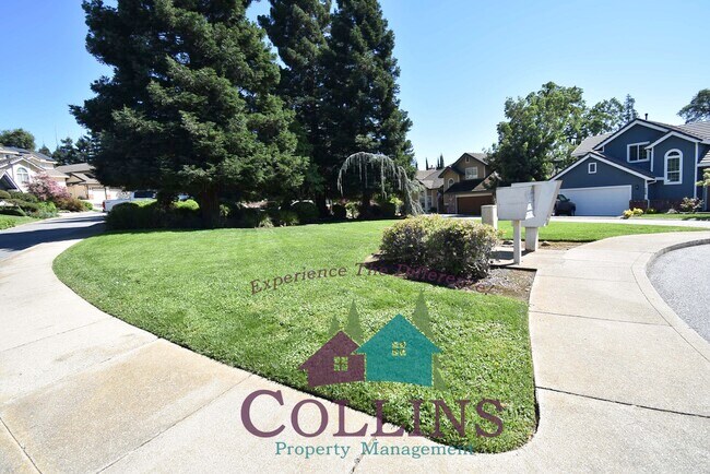 Building Photo - 505 Adriana Pl