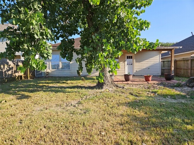 Building Photo - 13111 Cherryglade Ct