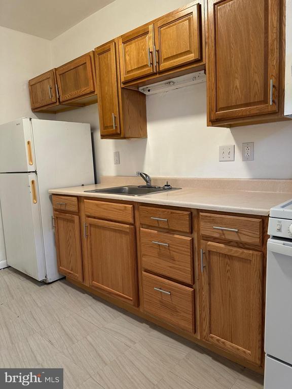 Building Photo - 1242 Forrest St