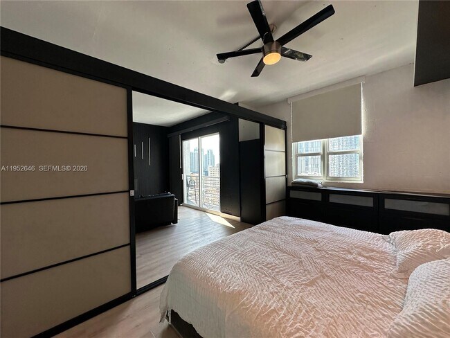 Building Photo - 234 NE 3rd St