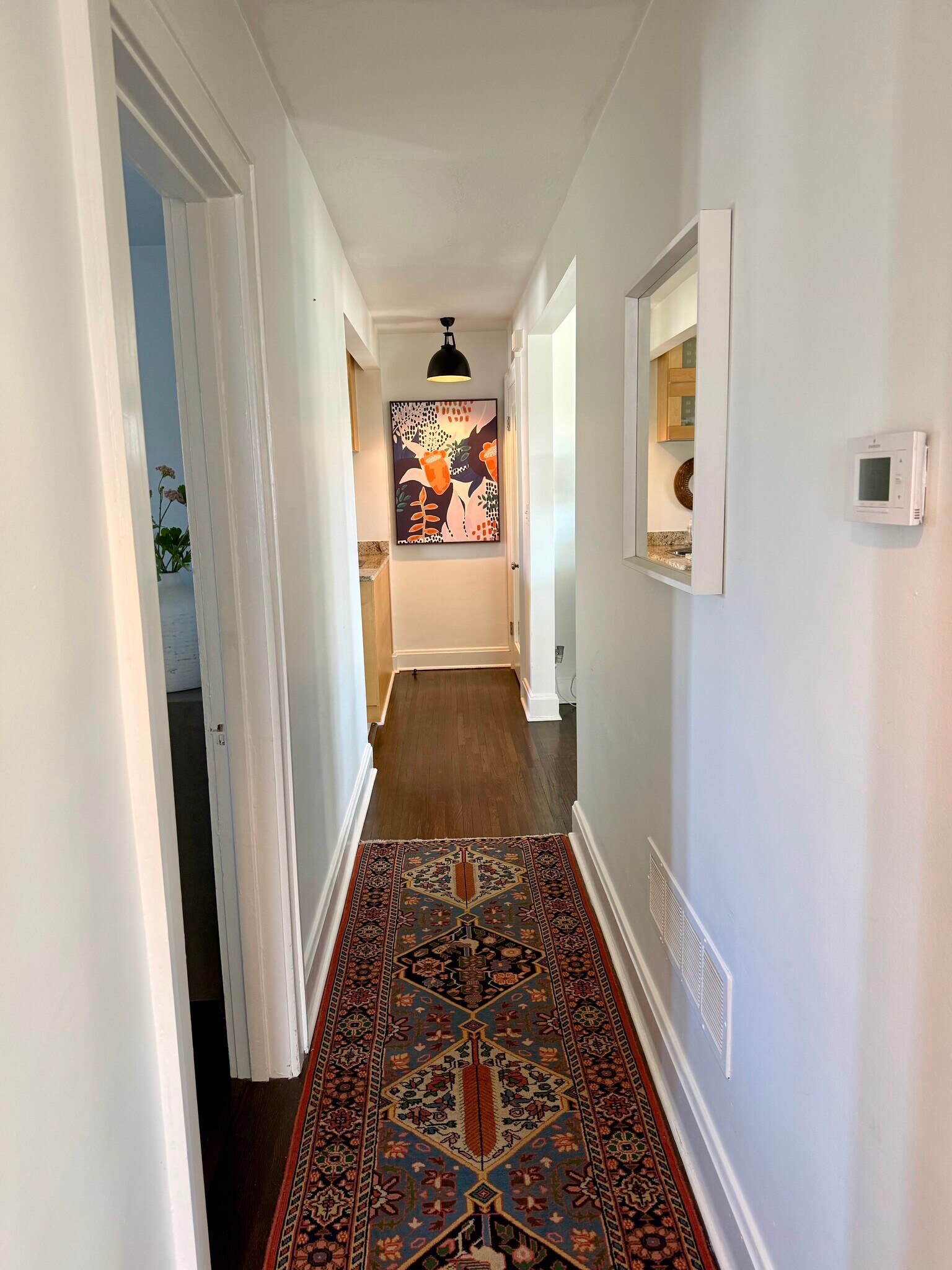 Building Photo - 1946 Guilford Rd