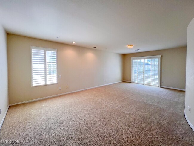 Building Photo - 6586 Shadow Cove Ave