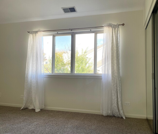 Building Photo - 8122 Ripple Ridge