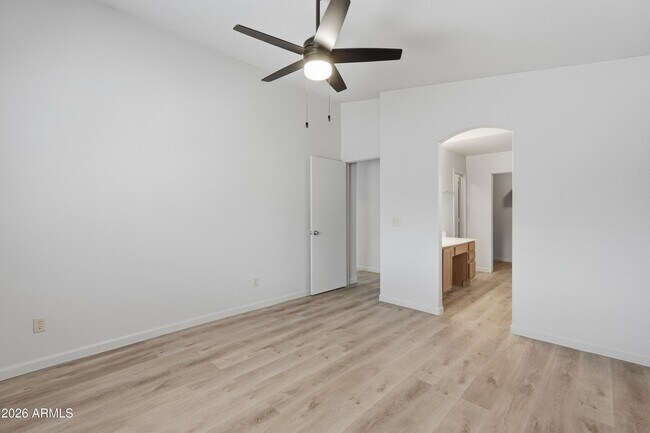 Building Photo - 8811 N 5th St