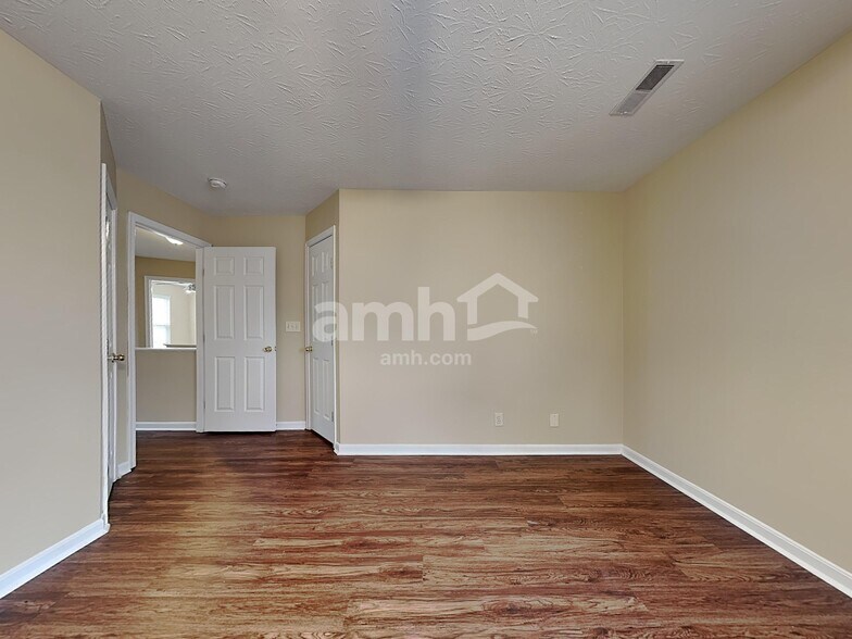 Building Photo - 3188 Summitrun Drive
