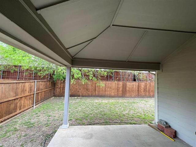 Building Photo - 6937 Willow Crest Dr