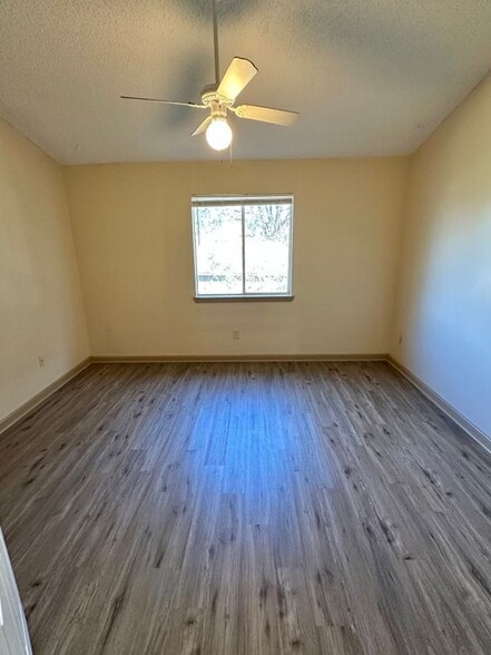 Building Photo - 1308 Cartier Dr