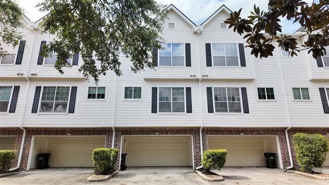 Primary Photo - 9200 Westheimer Rd