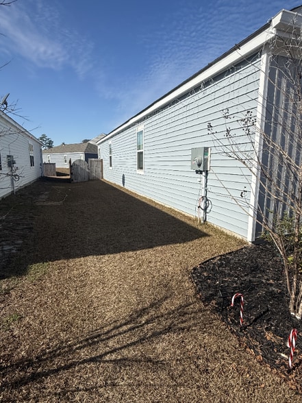 Building Photo - 329 Feldspar Ln