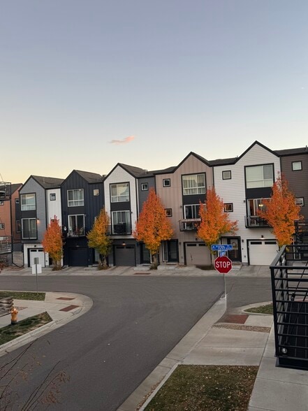 Primary Photo - 1053 Eaton St